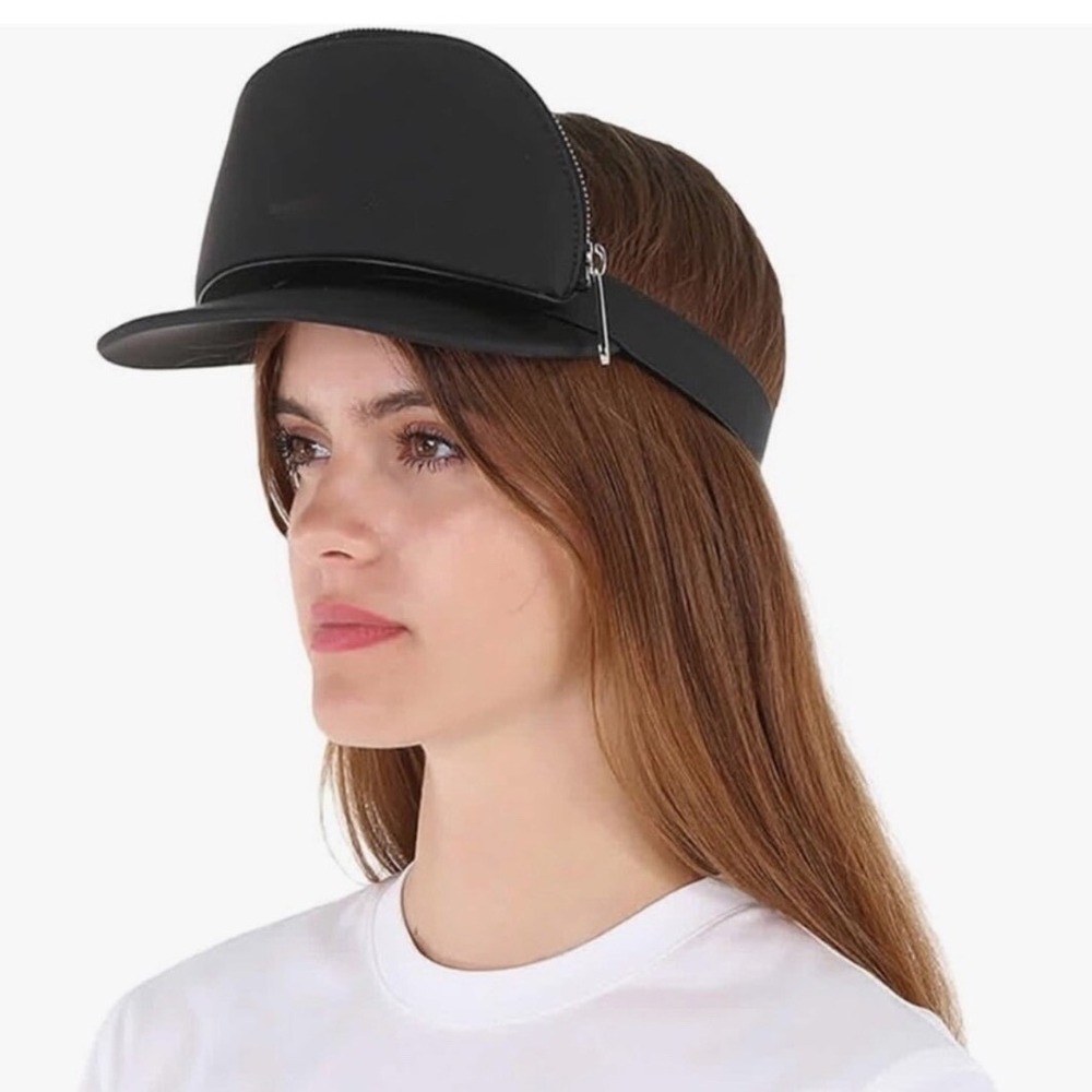 NWT Burberry Detachable Zip Pocket Black‎ Visor Hat - Picture 10 of 16